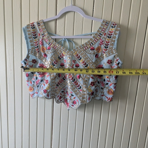 Embroidered Floral Cropped Tank Top Open Back Light Blue Size L - Picture 5 of 6